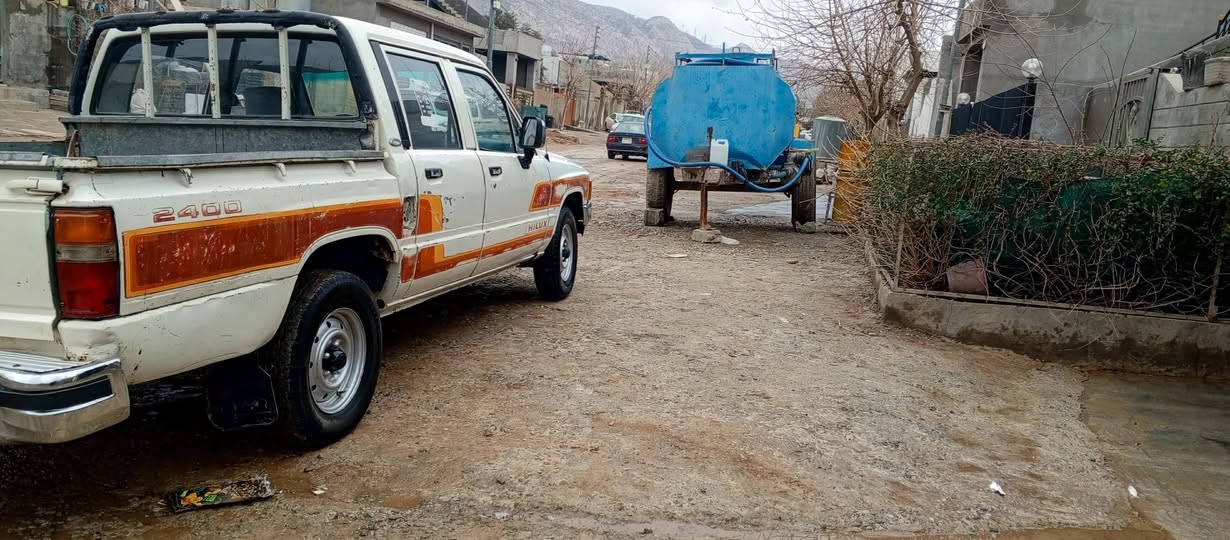 TOYOTA    1988       3y
توێتا 1988    مەکینە 3وای   6 گێڕ   ئاڕم پلاسیک سلێمانی بەشەرتی غرامە و ئەوەلیات و موس و بڕاوە 
بێ دەعم بێ لێدراو سەقف و شانی نمونە لەزگەی بیلادە 
گێڕو مەکینە وشانسی بەشەرت کەمێک دەنگی ئەکسلی هەیە 
سیارەی دەستە  زۆر ڕێک و پێکە ماڵی دۆستە ناونیشان تەکیە ی کاکەمەند  ***********     سعری 35گڵایە

سیارەکە هی من نیە پەیوەندی بەخاوەنیەوە بکەن بەڕێزان
