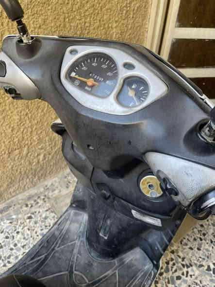 سكنس نثيه ١١٠ اخذتها قبل ٤ اشهر دراجه على ايدي استخدام شخصي بيها نواقص بسيطه السبايدر طاك ويرادلها كابريتر 
رايدها ٤٥٠ الف بغداد م الصدر ***********
