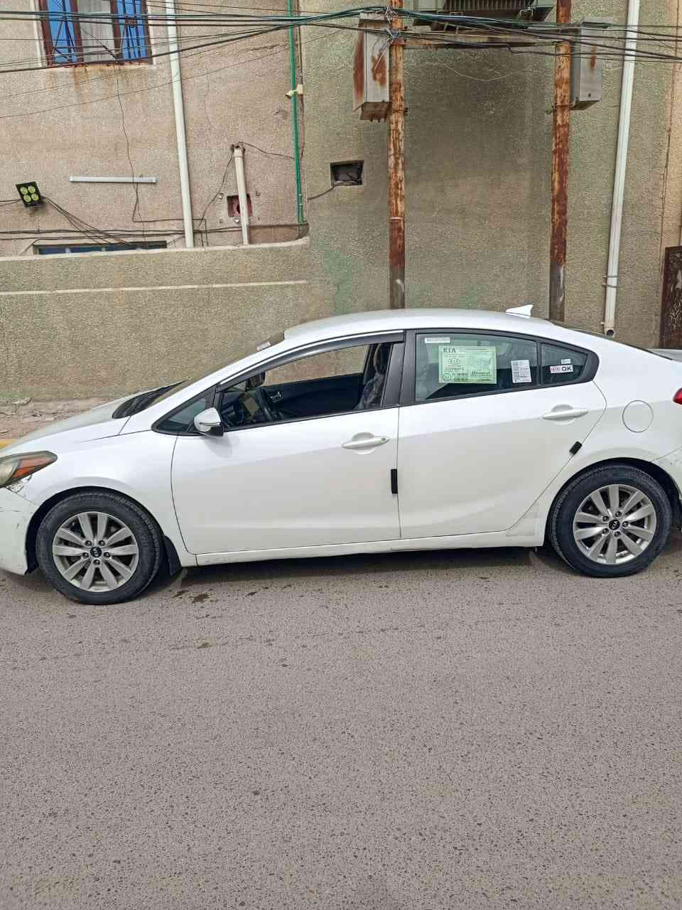 السلام عليكم من رخصت الادمن المحترم 
كيا فورتي مديل ١٦ أمريكي حادث جاملغ امامي 
وبنيد نفسهن مصلحات محرك ٢٠٠٠ دوش ماشيه ١٥٥
سياره بيها صبغ صفحه بدون تكم أو دواخل 
جاهزة من كلشي تبريد كير مكينه تخم تاير 
مكان سياره بغداد شعب السعر ٨٨
***********
