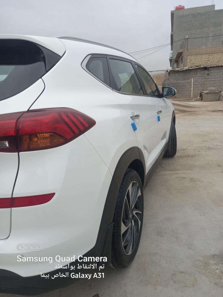 السلام عليكم 
هونداي توسان موديل 2020 چيكي ماشية 40 الف سيارة كفالة عامة 
***********
***********
