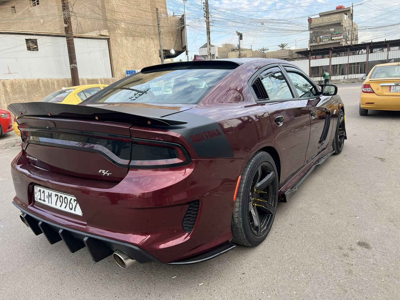 السلام عليكم
جارجر 2019  RT 5700✈️✈️✈️
سوبر تراك باك 
السعر 168. وبيه مجال للشراي  
مكاني بغداد مدينه الصدر 
حادث مرفق بصور. 
وسونار هم مرفق 
رقم بغداد دولي بسمي 
مكينه كلش قوي. وعليه برمجه  مصطفى  ايكل طلقات وفتح فصله ورون ومراوح 
داون بايب  
ويل نجمه تو سايز 
دعاميات وايد بدي 
لايت مال 2023 
ولدات داعميه 
كت لحايه كامل SRT
داخل  كله كاربون فايبر 
شاشه جبيره كار بلي 
شفتات ستيرن 
كشن كهربائي 
صدر امامي خلفي جديد 
مكاني بغداد مدينه الصدر. 
بيع او مراوس 
للستفسار ***********
