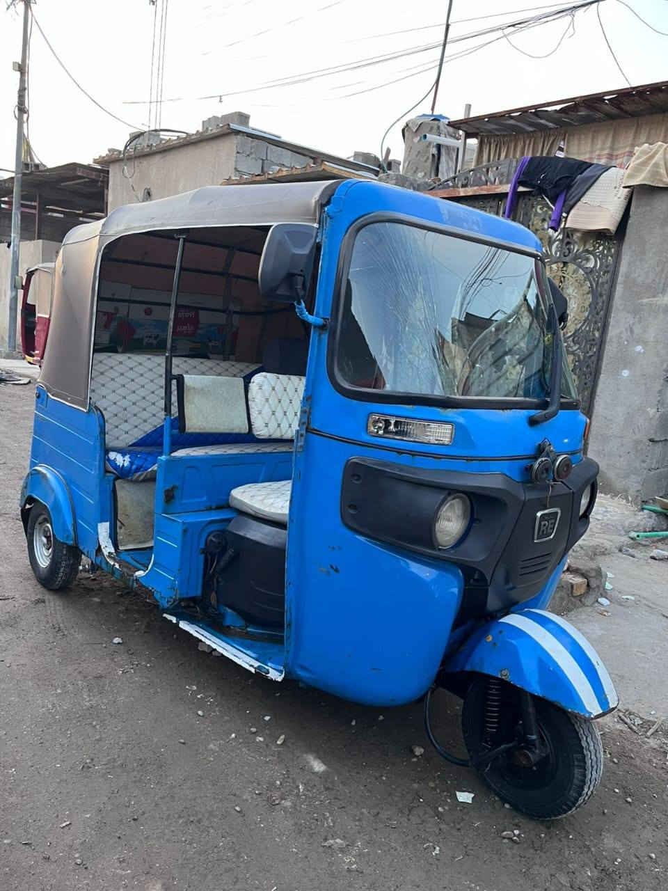 السلام عليكم تكتك لبيع هاذ رقم راعيه اني مكلف بل نشر ***********
