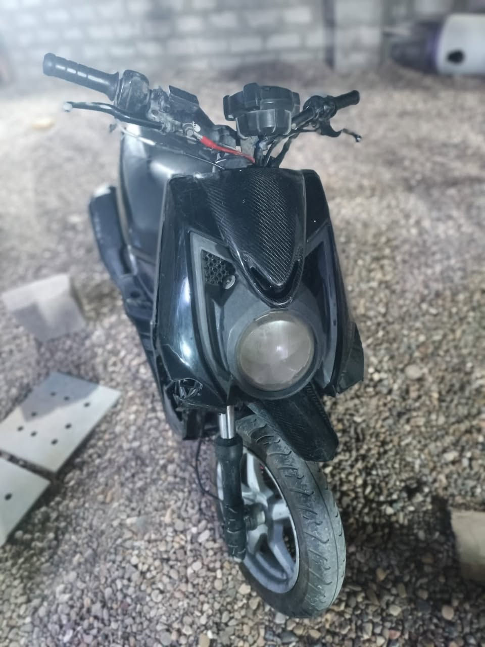 سكنس جبلي مديل 2011 مكينه 125cc بدون تزويد على وضع البلاد دراجه نضيفه شلعه معدل 6 قطع كاربون فايبر بيها ضربه بس ما ماثره على الدراجه السعر 850 بيها مجال الرقم (***********)
