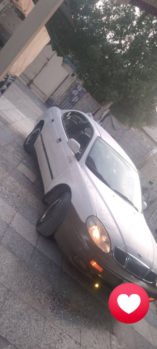 سلام عليكم سيارة دايو الكنزه موديل 2000السيار نضيفه محرك وكير خير من الله الرقم بغداد مشروع وطني مكاني بغداد تحويل ثاني يوم الكهربايات كله شغاله صدرهه خير من  الله سعر40وبيه مجال ااسيار جاهزه من كلشي  لا تصال عل هاتف *********** ترهم مروس حسب القناعه
