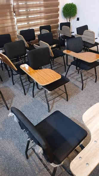 من رخصة لأدمن للبيع 26 قطعه السعر 20 ألف 
العنوان بصره شط العرب تنومه 
***********
