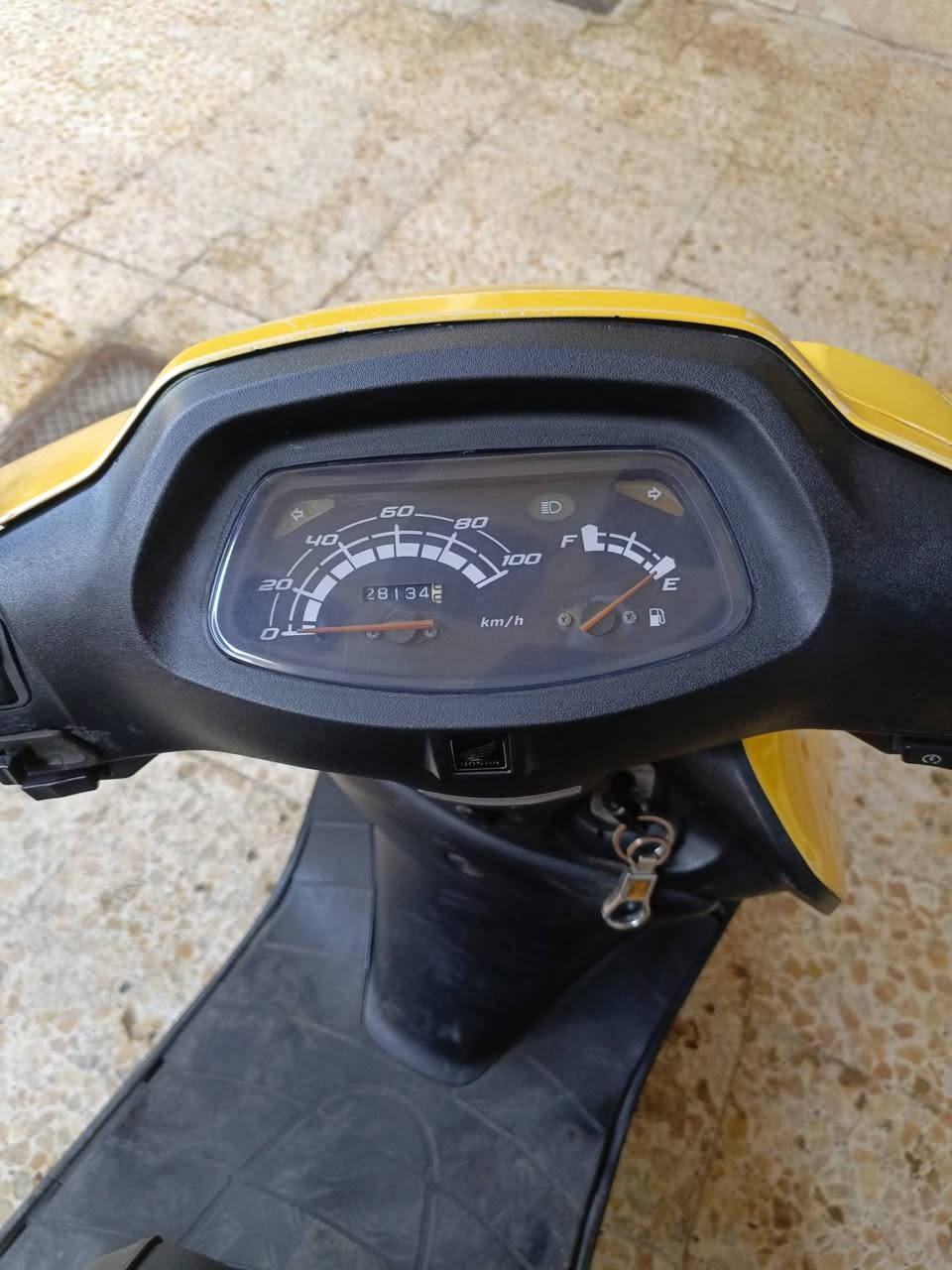 سبيسي ياباني للبيع الدراجه جديدة صارله شهرين من طالعه من المعرض الدراجه كفراته اصليه وكفاله دراجه لوك ما ماشيه هواي وكله بلاديه برغي🔩 تجاري مابيه كل نقص مابيه المكينه خرسه شرط ماتسمعه صوت ناعمه كلش فقط مبدل ولفات سعر ٧٥٠جوه سوك مكاني الكوت ***********
