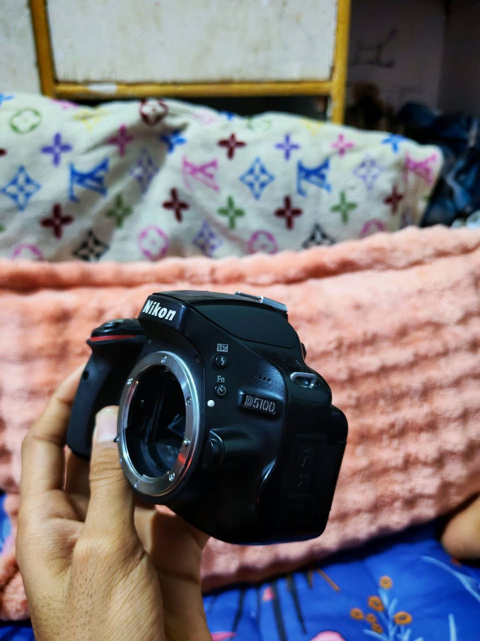 نيكون 5100 كامل ملحقات
نضافه90/10

عدسه زوم 70/300
 
عدد البطاريات 2 

رام32 

شاحنه 

جنطه 

مكاني بصره حيانيه   سعر وبيه مجال 350

هاتف ***********
