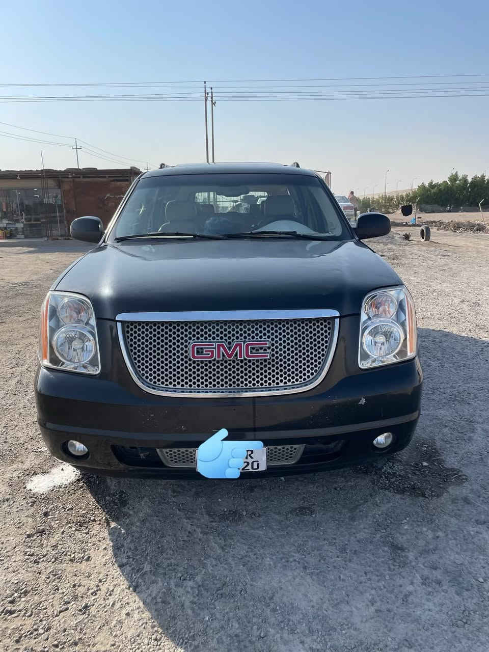 السلام عليكم البيع يوكن دنلي طويله  سوده 2007 محرك كير اكسن  جدد تبريد ثلج حداديه جديده محرك 6200 دواخل جلد اسياره ادوات ادوات مكفوله من الضربه والكص والفتح والسرقه والانتربول سعره 80 ورقه مكاني بصره رقمي ***********
