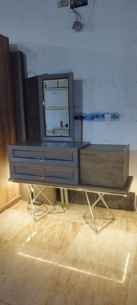 غرفه ماركة شرط النظافة اخو الجديد ٦٥٠ وبي مجال شراي دزلي صوره عالخاص يوجد توصيل محافظات يوجد كادر فتح وشد


**إذا كنت صاحب هذا الإعلان وتريد حذفه لأي سبب، رجاءا أرسل رسالة إلى الدعم الفني**