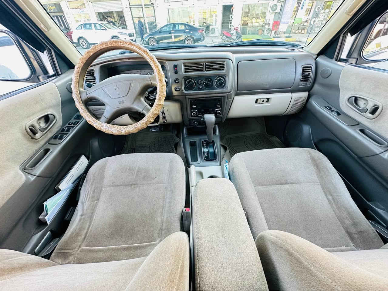 ناتيفا موديل 2000 
رقم اربيل سنويه 28
السياره جديده بلاديه على وضع شركه مابيها نقص
تبريد ثلج/مكينه جديده/دواخل جدد/تخم تاير/صدر امامي خلفي/كهربائيات جدد
بيها جاملغ مبدل فقط وبارد شبر بلبنيد موجود فديو موضح كل تفاصيل سياره
مكان السياره واسط الصويره
السعر 59
*********** الصويرة, واسط
