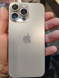 ايفون 15بروماكس البطاريه 83 نظام ماستر السعر 970 الهاتف 07874129386