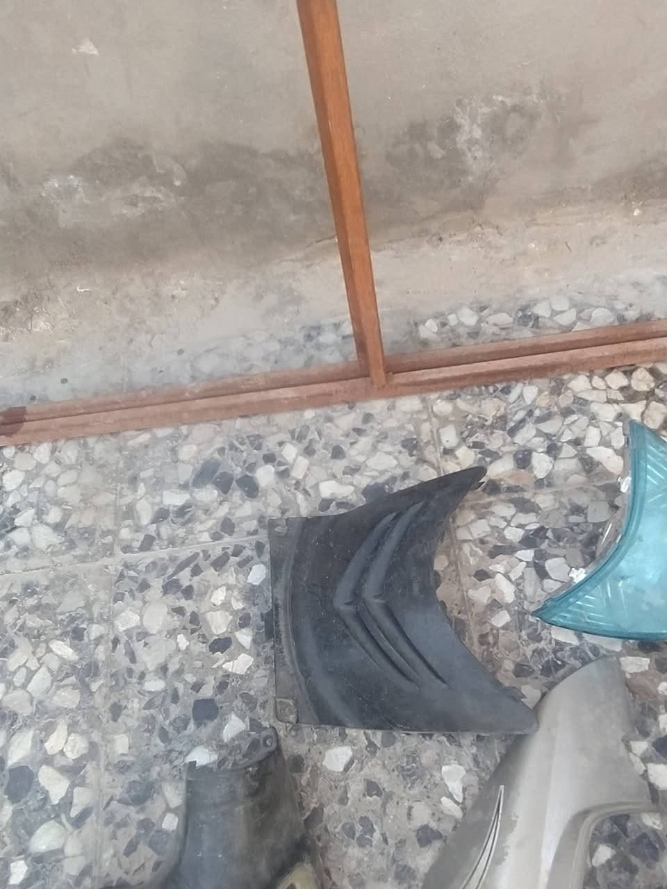 غراض للبيع كلهه ختم واحد ابيع اي قطعه تريدهه مااعرف سعرهن قيم بل يرضه الله 
كله ومولح ملاح فول عنواني نجف حي الرحمه رقمي***********
