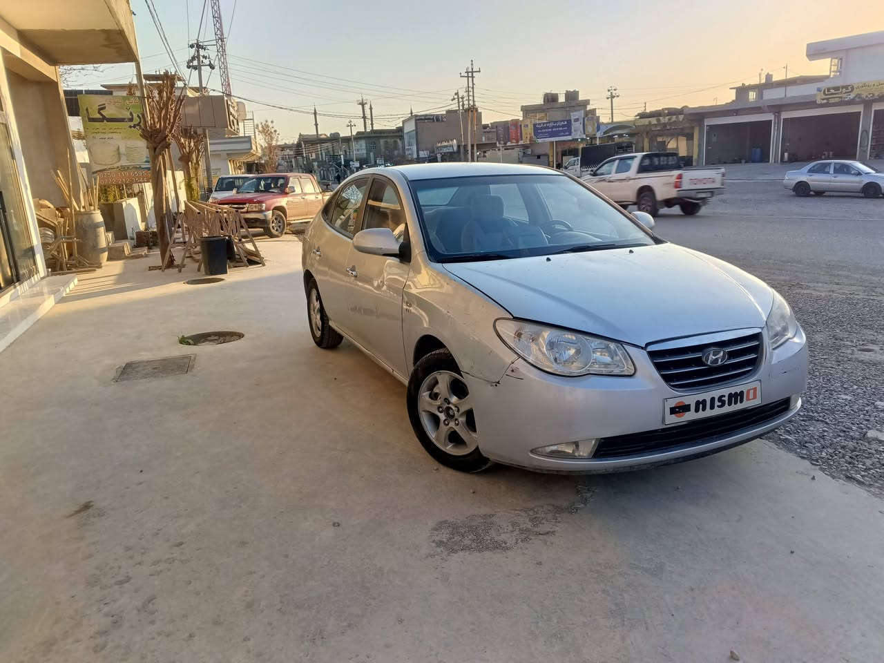 2008 كامل مةسرووف كراوة 46گةلا
تةبريد لةمس كوشن هيتةر 
سةقفى وةك شوشه 
تايةى تازةية 
سپيرى تياية 
توند و تؤلى بةشةرت 
مةكينة 16 دكشن بةرز 
شوين رانيه 
***********
***********
