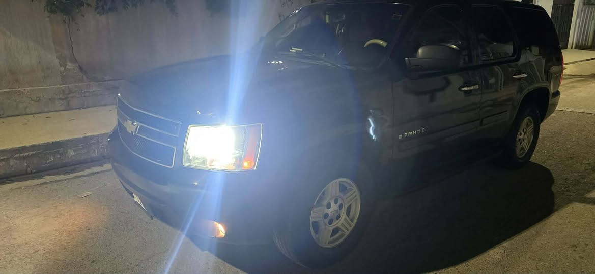 تاهو 2009 سيارة جديدة لوك مااناقصها برغي الشراي يتصل***********
