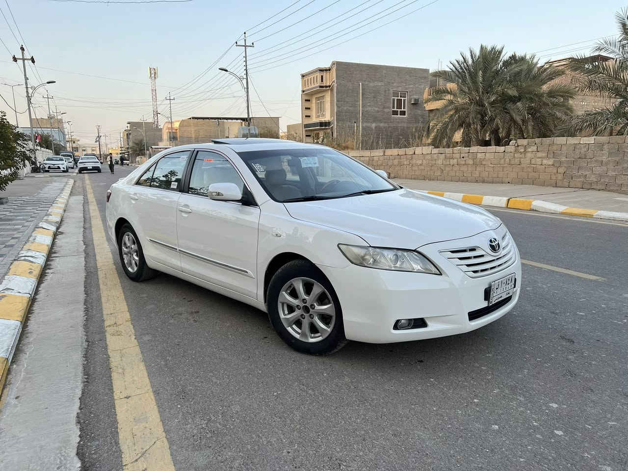 السلام عليكم 

للبيع فقط كامري ٢٠٠٩ وارد خليجي GLX

مكفولة من الصبغ بيها فقط بارد بالجاملغ الخلفي والباب الخلفي بدون ضرر بدون دواخل بدون تبديل اي قطعة سيارة جاهزة ما بيها نقص اي شي ادامة كاملة تايرات امامي جديد شادهن باتري جديد محرك وكير جدد محرك لا تنقيص ولا تبخير كهربائياتها كلها ع بلاد دوشمة كشنات جديدة داخلها كلة نضيف سيارة فول مواصفات اعلى فئة بالكامري فتحة وبردة خلفية لتبريد ولتدفئة شغالات حدادية امامي خلفي جديدة 

مكان السيارة الانبار فلوجة تحويل مباشر السعر ١٢٢ 

رقمي ***********
