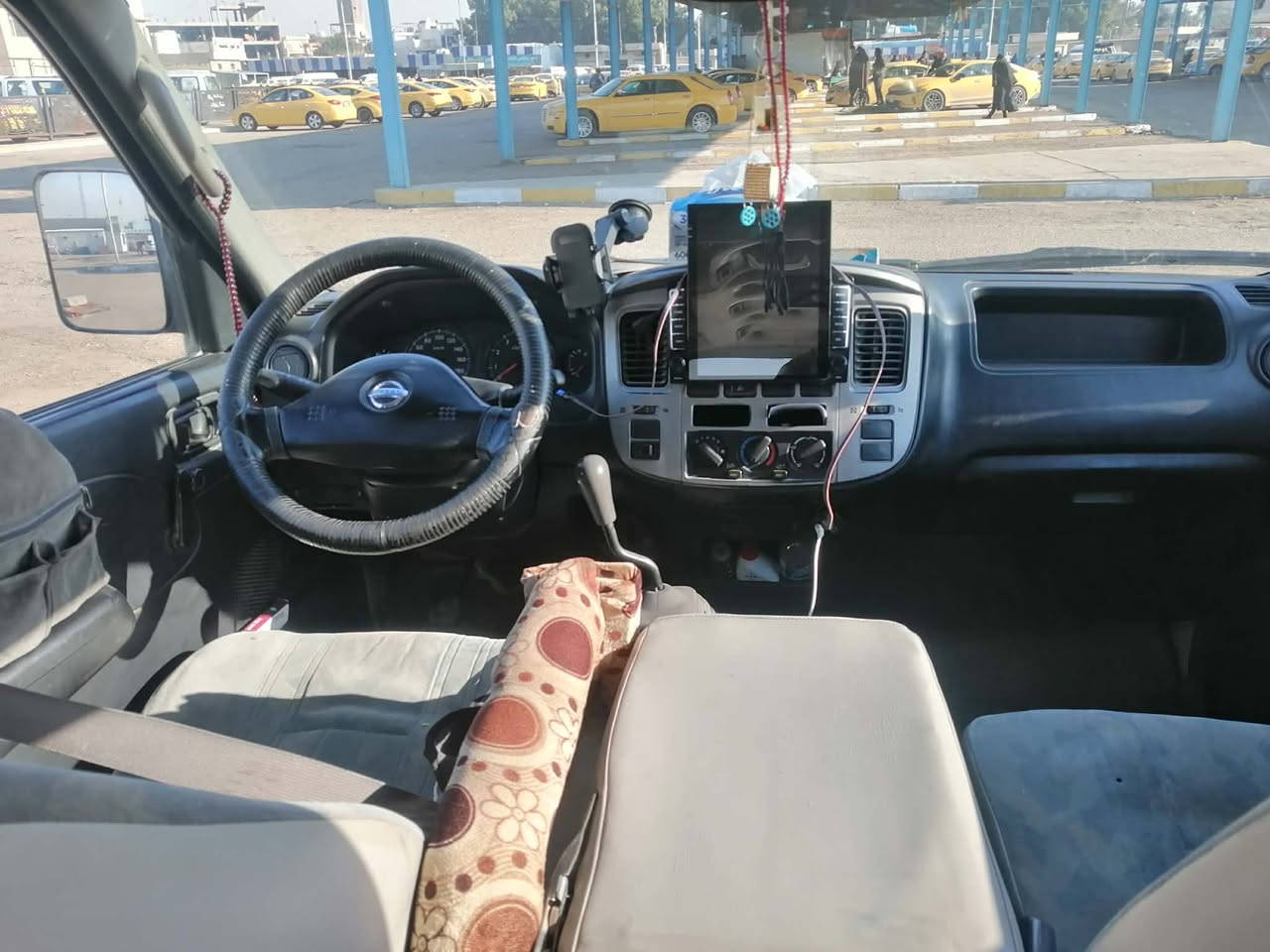 نيسان 2010 للبيع بيه صبغ صفحة طويلة وباقي مكفول السعر 120 وبيه مجال فقط اتصال على *********** أو ***********
