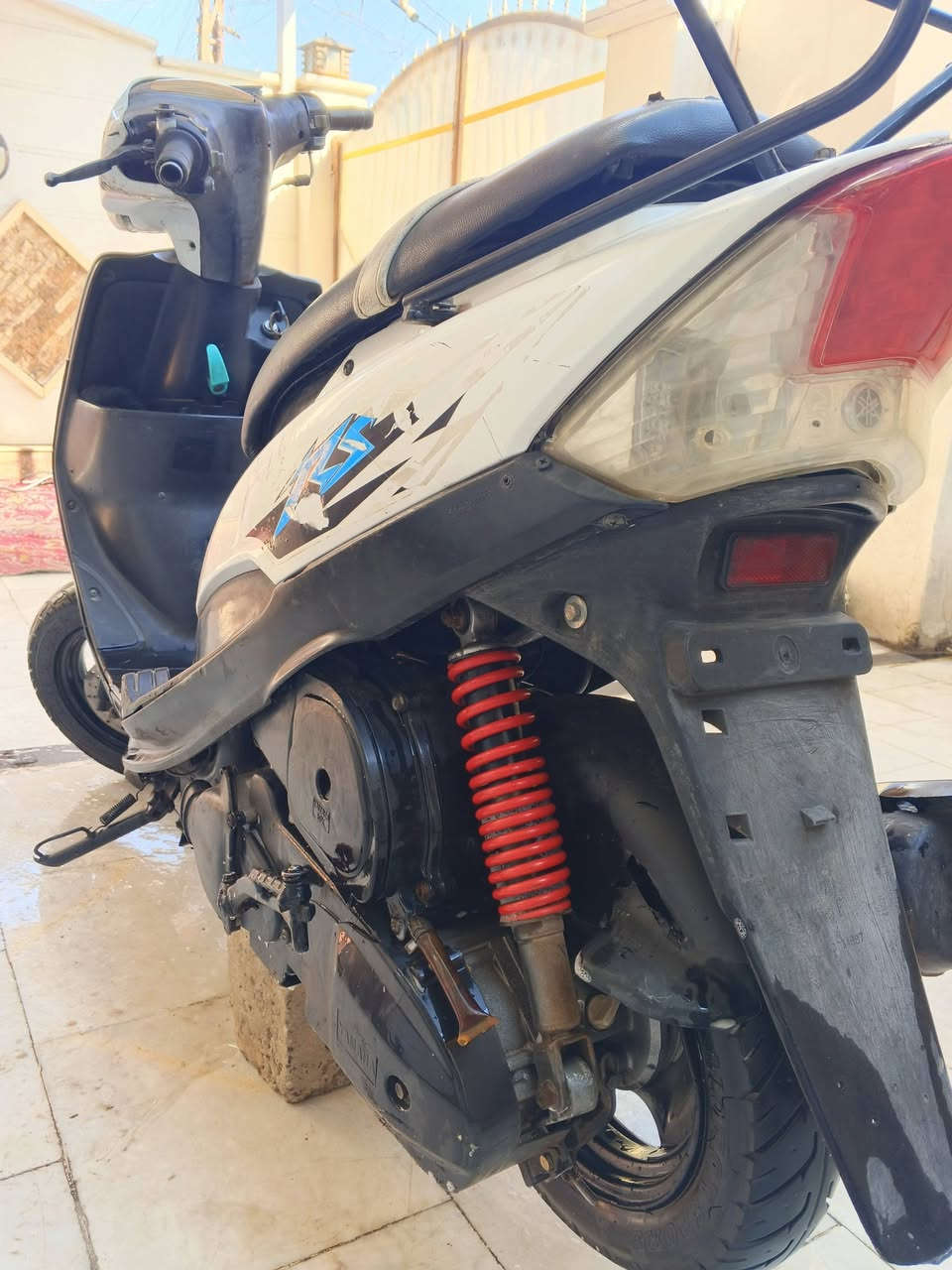 السلام عليكم ماكس للبيع كلها جاهزه سلف هندر نكره كابريتر اصليه نقصها بس كلوبات مال اشاير مكينتها كلش ناعمه اريدها 400 وبيها مجال شيء بسيط مكاني بغداد حي النصر ***********
