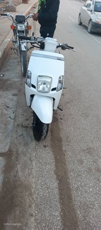 دراجة بوليسي • مكينة خرسة • ختم واحد