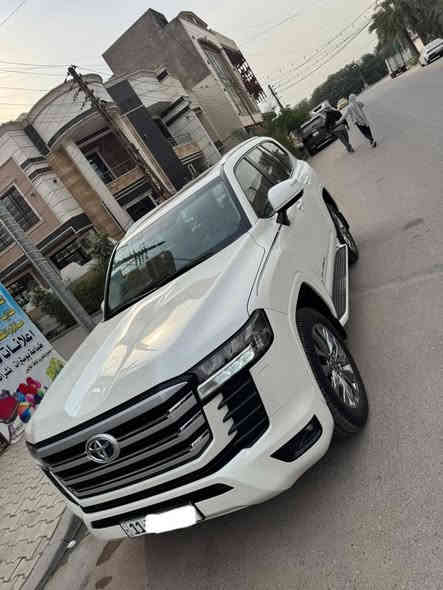 السلام عليكم 
لاندكروز 2024 خليجية كفالة عامة
ساززز تطبيق بعده بل ضمان سيارة
ماشية 30 الف 
السعر 70$ يعني سبع دفاتر وبيه مجال بسيط
عنووان بغداد سيدية
***********
