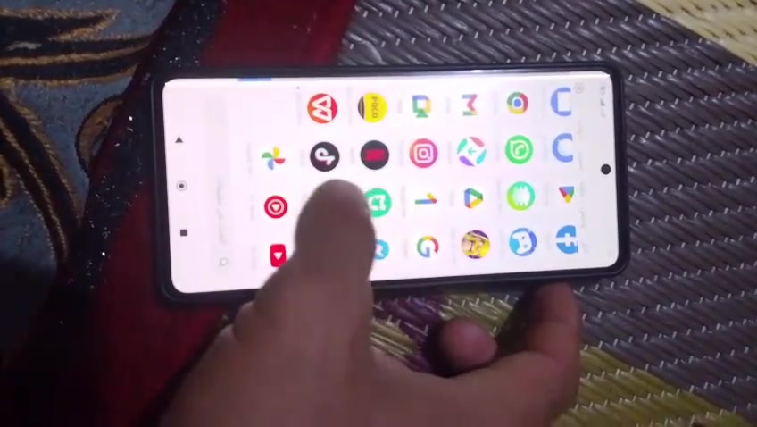 بوكو اكس 5برو 5G ذ. 256 جهاز بيه خط بشاشه ممثر  هاذا فيدو قبل لايغفل 90فريم حقيقي مرواس فقط 
بيه رمز ناسي حاليا يحتاج فتح رمز


**إذا كنت صاحب هذا الإعلان وتريد حذفه لأي سبب، رجاءا أرسل رسالة إلى الدعم الفني**