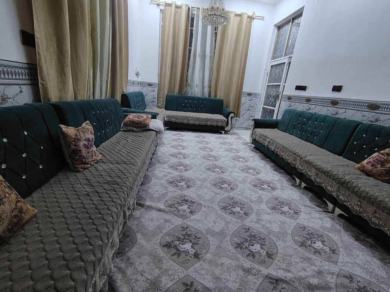 للبيع سعر ٧٠٠ تفصال 10 قطع ***********
