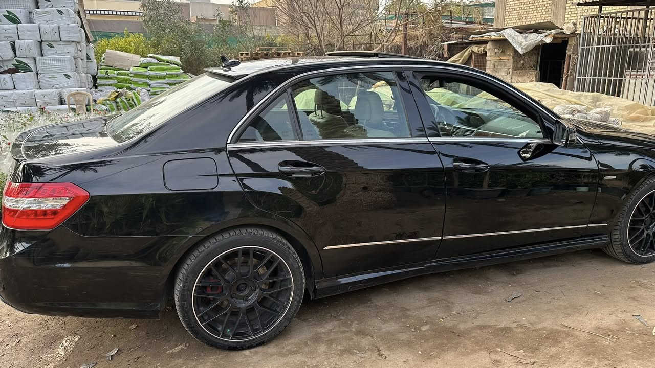 السلام عليكم 
مارسيدس موديل 2013 E350  
فول مواصفات و كت amg
ماشية ٩٠
مكاني بغداد
السعر ١٥٠
0️⃣7️⃣8️⃣1️⃣0️⃣1️⃣0️⃣1️⃣7️⃣1️⃣8️⃣


**إذا كنت صاحب هذا الإعلان وتريد حذفه لأي سبب، رجاءا أرسل رسالة إلى الدعم الفني**