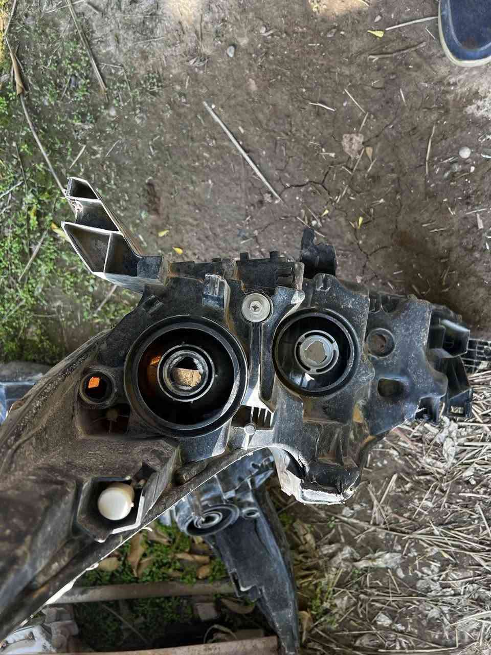 السلام عليكم زوج لايتات نيسان ألتيما للبيع بحالة جيدة بسعر مناسب جدا للاستفسار التواصل على الرقم ***********
