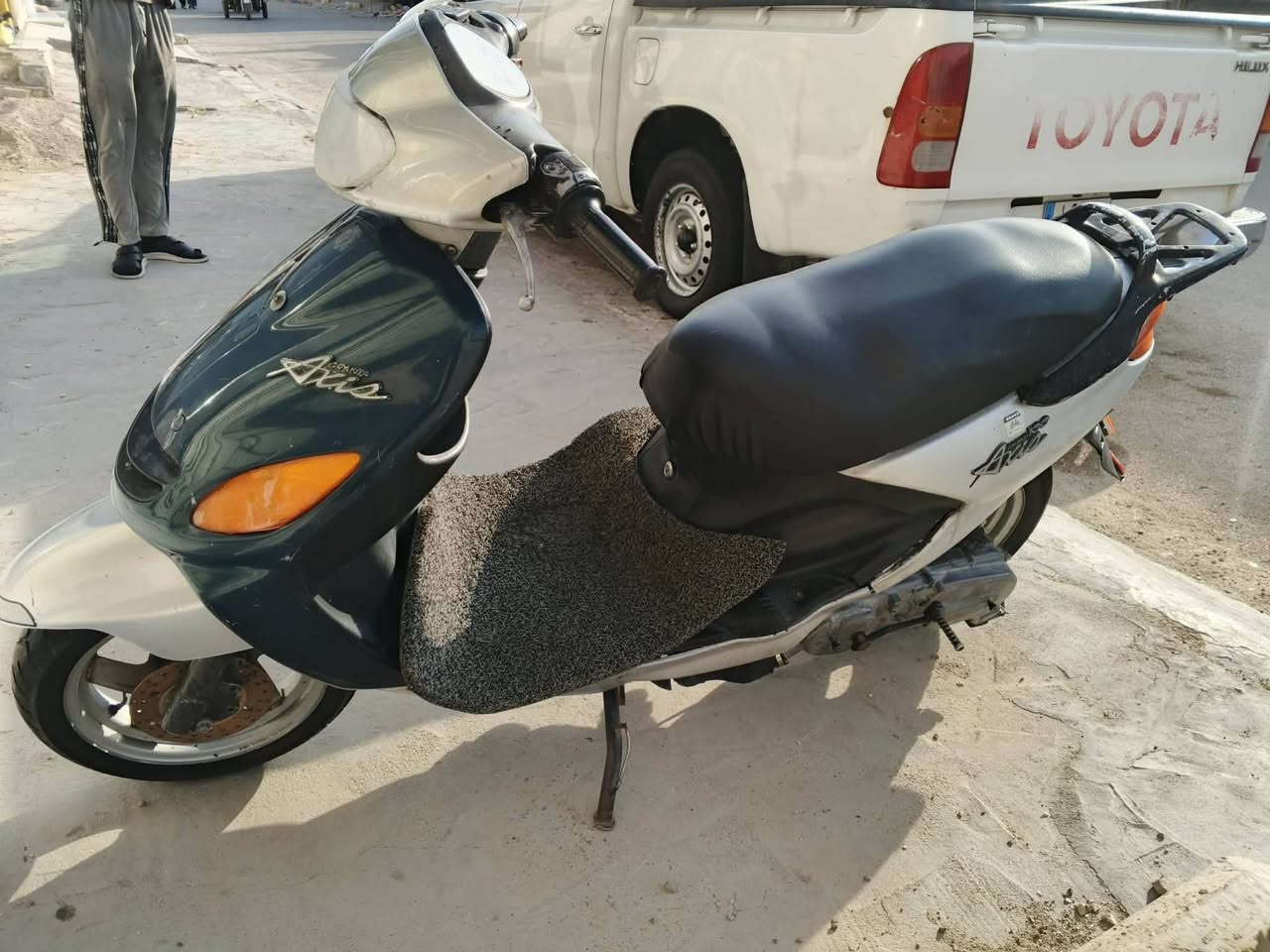 السلام عليكم شباب درجه اكزز 350 وبيه مجال *********** غير متواجد عل مازنجر

