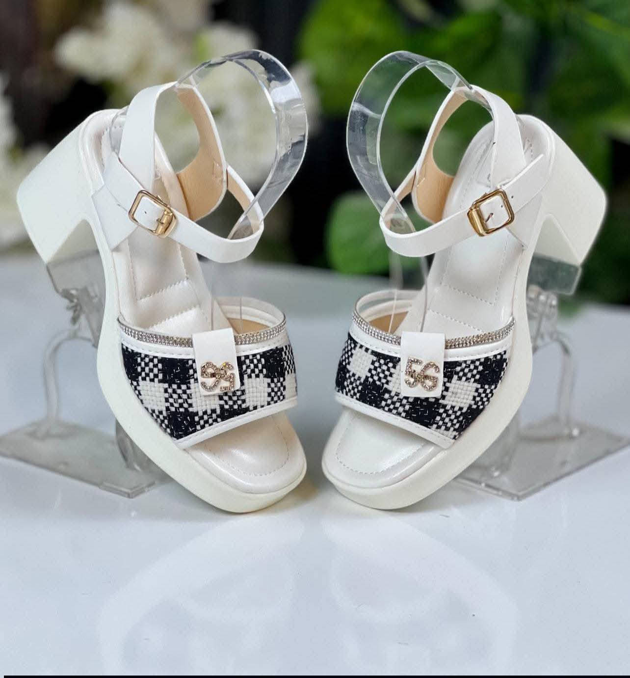 حذاء نسائي انيق ..ومريح الوزن صفر طبي درجه اولى♥️ كعب 5 سنتم..فلوريتايم♥️ 

 السعر 13 الاف

القياسات 37.38.39.40.41

‏‎❇️ متوفرة خدمة توصيل 🚕 لجميع المحافظات ❇️

للحجز والاستفسار 
على خاص


**إذا كنت صاحب هذا الإعلان وتريد حذفه لأي سبب، رجاءا أرسل رسالة إلى الدعم الفني**