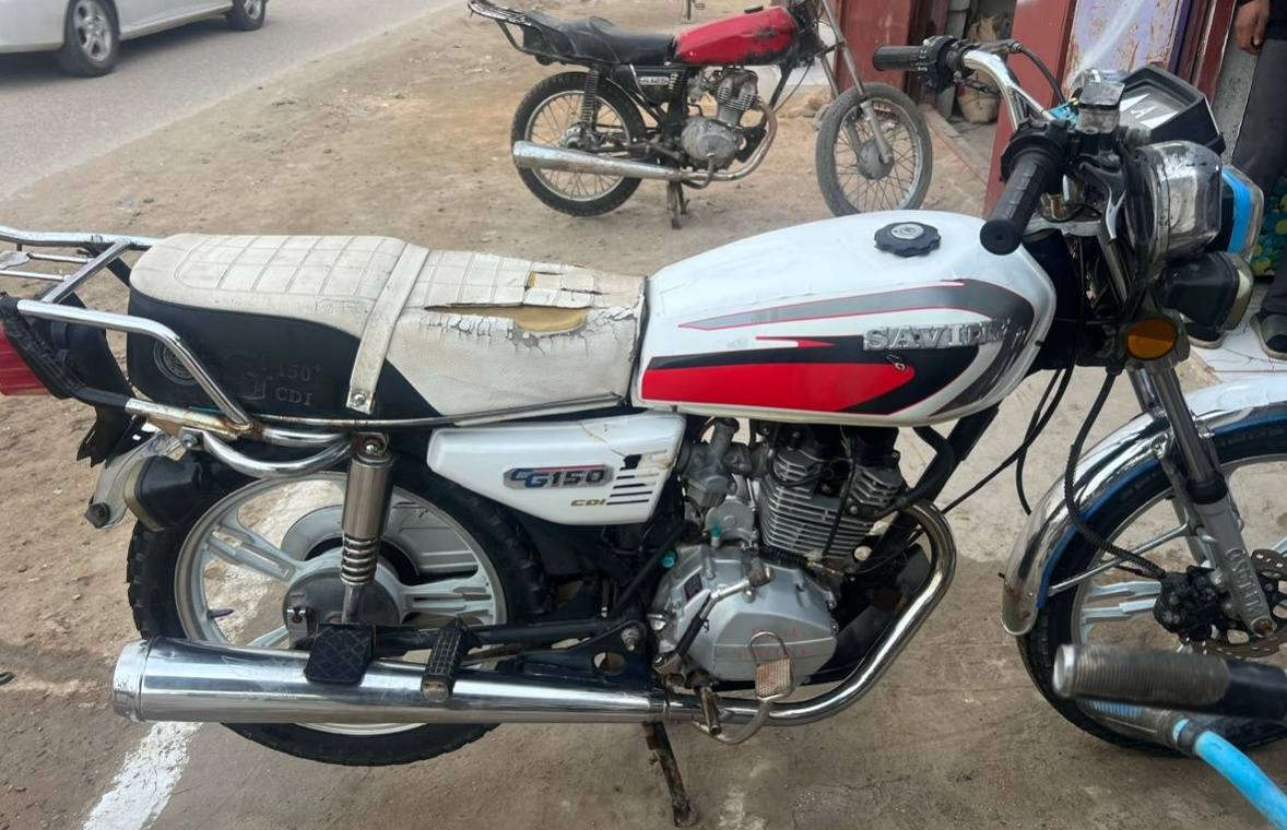 سيفان 2021 بلادي ايشي ما مبدل بيها كله مختم أوراق سكنر  السعر 450 للاستفسار ***********
