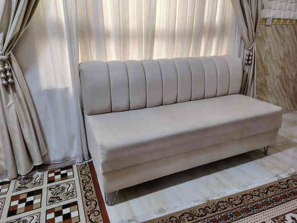 ديوان للبيع نظيف و جديد بعده 15 مقعد ***********
