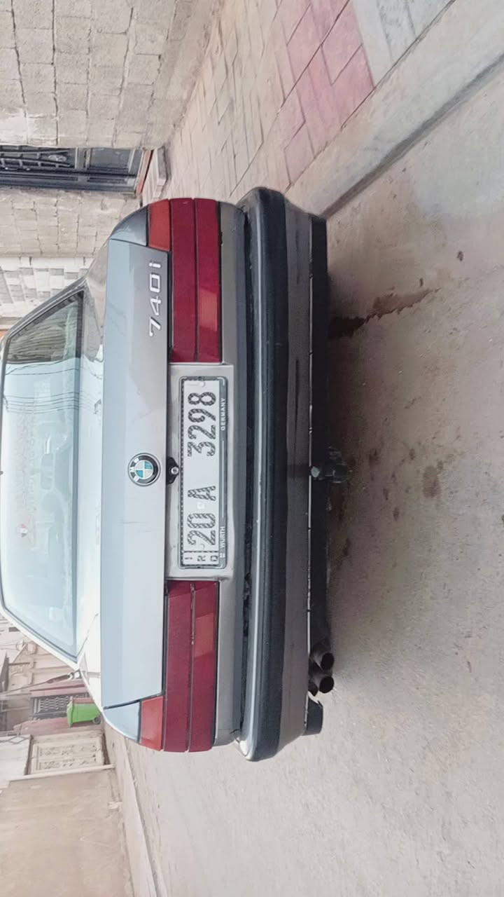 سلام عليكم بي ام ٧٣٥
موديل ١٩٩١ بسمي سنويه لحد ثلاثين 
البيع مكاني كربلاء  ***********
تبريد شغال كهربائيات كلهه كامله 
زنون جديد هورن جديد 
مكينه جديده شادلهه  ٧٣٠ مفتوح
عربانه الوره شادلهه جديده 
مشكله بيهه بل كير فقط وهيه وبارده تتاخر بل تنميره 
من تحمه  كير كلش طبيعي نمره سلسات 
رقمي بي واتساب
