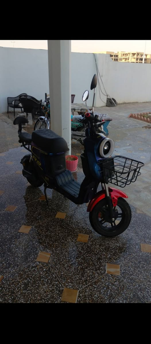 السلام عليكم دراجة شحن R9موديل 24 السعر 400 قفل *********** للتواصل واتساب
