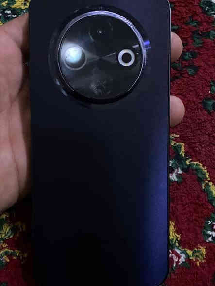 سلام عليكم جهاز هونر للبيع ذكره 256 بطاريه 5000 السعر 150 وبي مجال نتصال *********** واتساب العنوان بغداد مدينه الصدر
