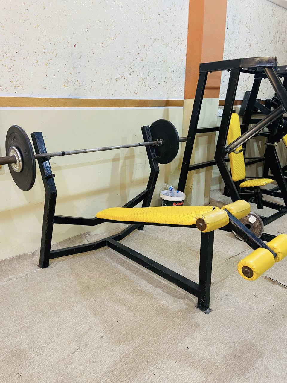 جم قاعة حديد للبيع
عنوان القاعة ديالى دلي عباس قرية منصورية الجبل
جم مساحة 250متر
القاعة شعبية
القاعة متاكملة وبسعر مناسب (السعر خاص)
القاعة تشمل جميع الموجود من اجهزة وارضية واضوية وديجي ومبردات تهوية
مجموع الاقراص اكثر من 400 كيلو
وتمشل دمبلصات امريكية من وزن 5 الى 35 كيلو
للتواصل ع الخاص او ع الرقم *********** يوجد واتساب
