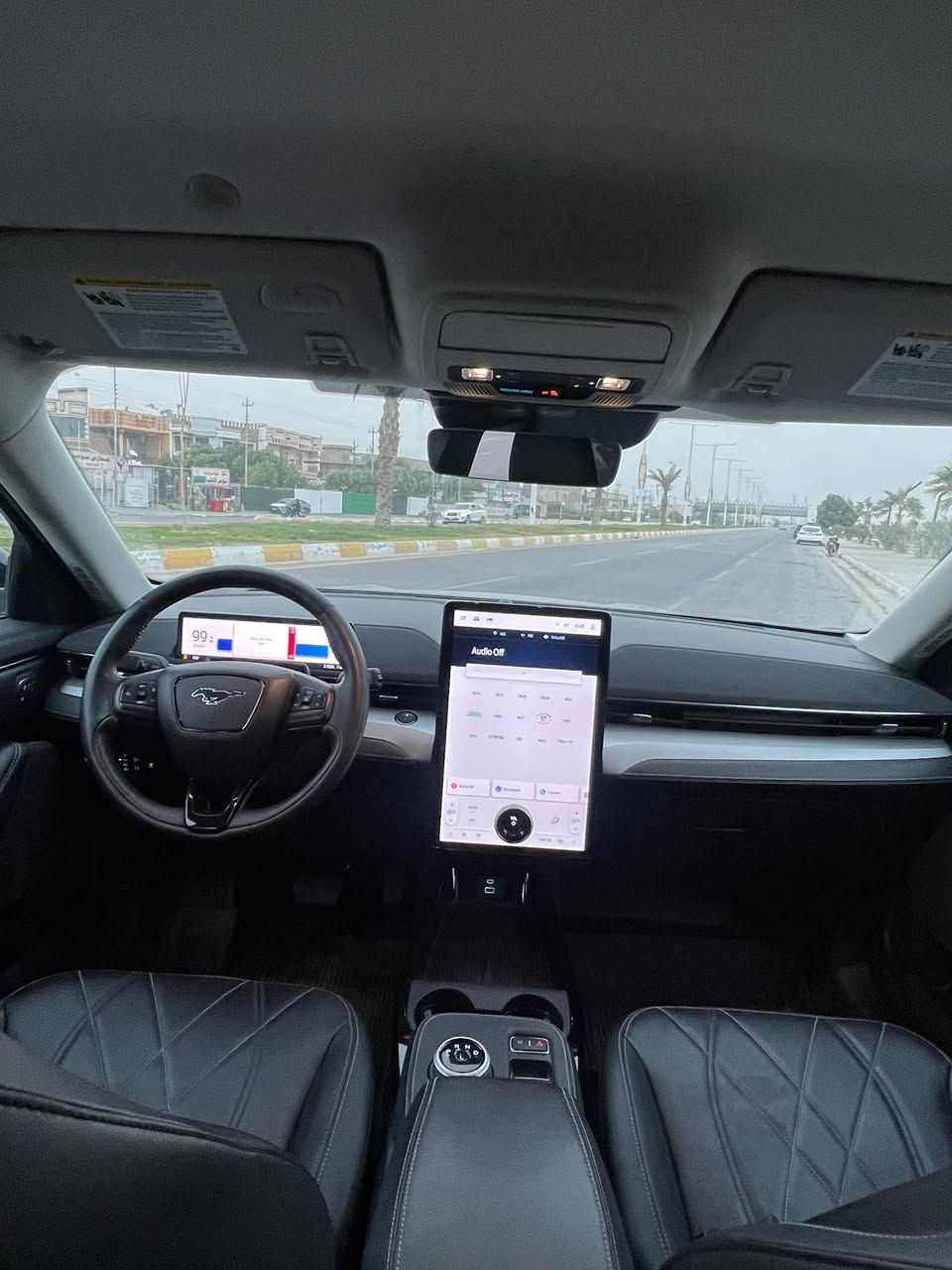 فورد ‏موستينج  2023  كهرباء كامل  
لون اسود 
قاطعه مسافة 23 الف
بطارية ليثيوم 
‏تمشي بالشحنة من 400 الى 450 كيلو 

‏
‏الإضافات  :
‏• دفع رباعي 
‏• شاحن لاسلكي Wireless Charger
‏• شاشة لمس بحجم 15.5 بوصة
‏• نظام كاميرا الرؤية المحيطية لركن السيارة 360 درجة 4 كاميرات
‏• مقاعد كهرباء - مدفأة 
‏• بصمة تشغيل
‏• حساسات ركن أمامية وخلفية
‏• مانع انزلاق
‏• مثبت سرعة Cruise Control
‏• أضوية زينون 
‏• مصابيح LED أمامية وخفلية
‏• اشارات عالمري الجانبيه مع النقطه العمياء
‏• تحكم ستيرن جهتين مع قيادة ذاتيه 
‏• مري طوي كهرباء
‏• نظام ملاحة - Navigation
‏• هاند بريك كهرباء
‏• اضاءة ليد داخلية Ambient lighting
‏• 8 وسائد هوائية Airbags
‏والعديد من الاضافات
السعر 169 ورقه 
تبديل بنيد نفس اللون وصبغ جاملغ امامي يمين
السيارة للبيع فقط بدون مراوس 
للاستفسار الاتصال 

‏‬ ‬ ‭‬ ‭***********
