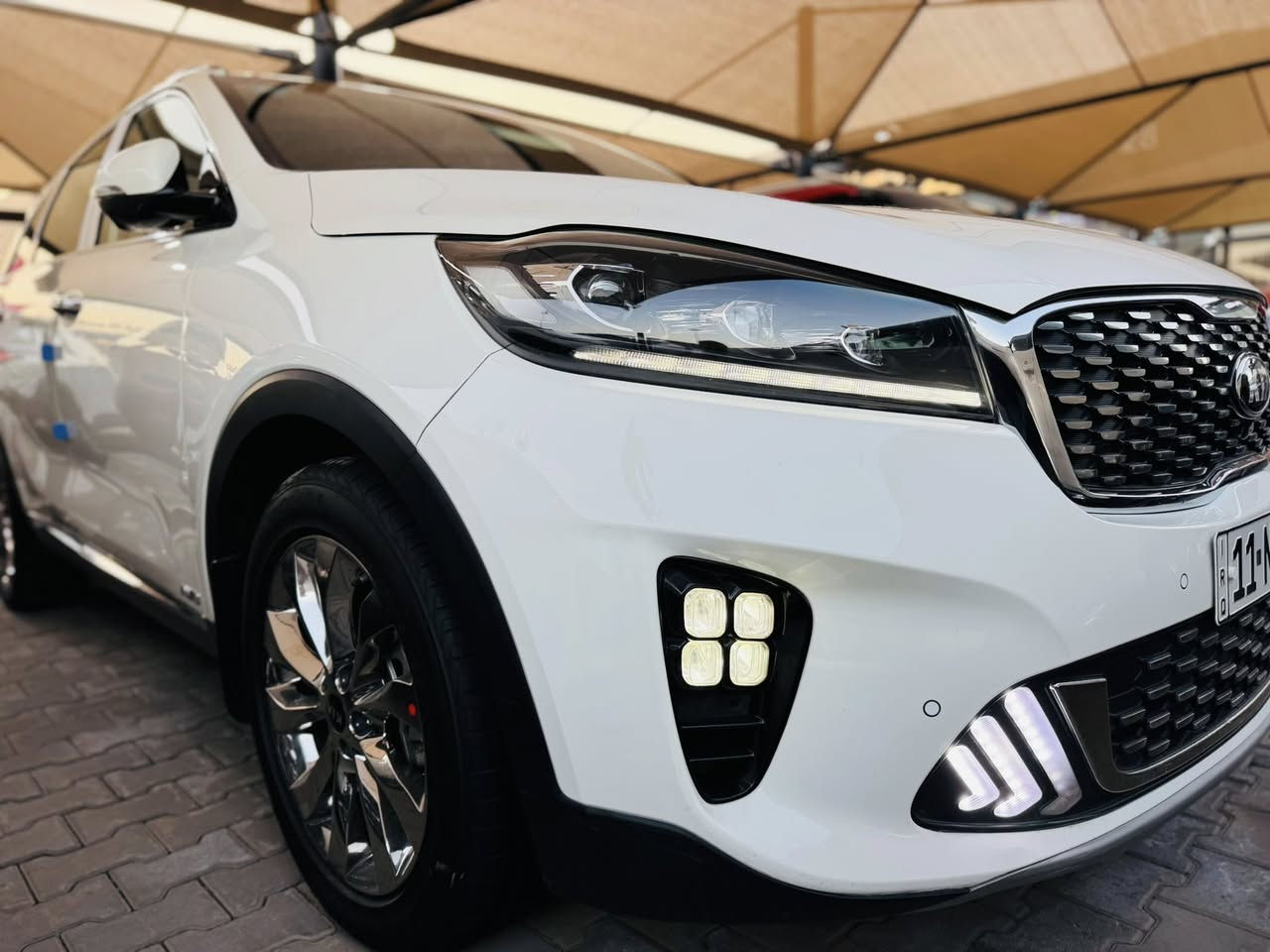 السلام عليكم 
‌‎كيا سورنتو 2020 كويتيه  
( ضمان الشركه الدوليه )
ماشيه 50 الف حقيقي 
6 سلندر 7 راكب. 3 قطع تبريد ‌‎
مكفوله كفاله عامه من كلشي 
 جديد ‌‎سياره بمعنى الكلمه ‌‎ 
كويتي
مواصفات : اوتو هولد
4 كامرات 
كشنات الاماميه تدفئة تبريد
الكشنات الخلفية تدفئه 
‌‎بصمة أبواب سايد بريك كهربائي
شاحن وايرلس كشنات كهرباء
‌‎جنطه كهرباء لايت زنون 3 عدسه‌‎
‌‎4 انضمة قياده 
‌‎شاشه كبيره اصل جي بي اس 
‌‎حساس امامي وخلفي
‌‎مري شفط ويا البصمه ‌‎
‌‌‌‎تحكم استيرن فول 
‌‎حاكية : ابلوتوث : اوكس
‌‎لايت زنون بك لايت لد 
‌‎اضواء ترحيب بلادية
‌‎علامة سورنتو إضاءة بالدوسة
‌‎مرايات شفط وي البصمه 
 وَيْل 19 اكروم
للأستفسار ***********
مكان السياره كربلاء المقدسة 
مدينة معارض كربلاء ‌‎
‌‎
