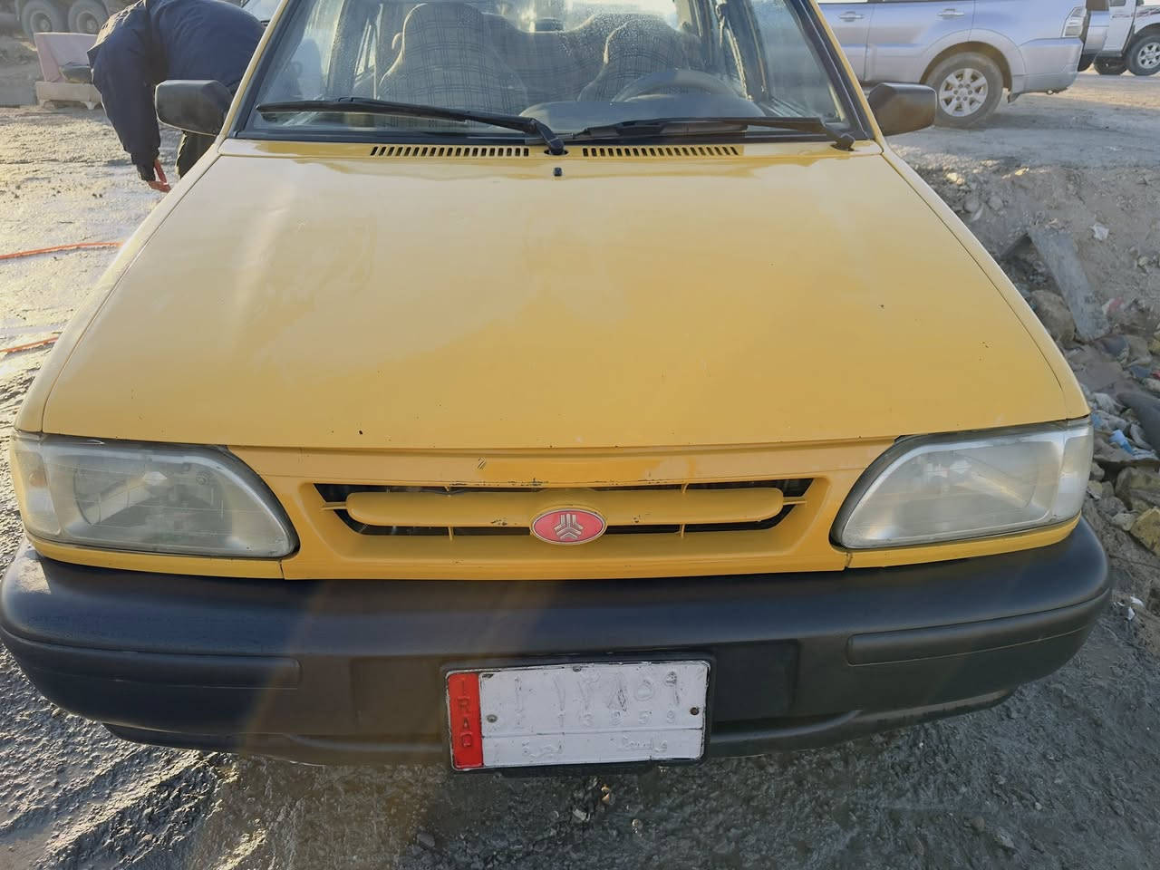 السلام عليكم ورحمة سايبه ١٤ سياره جاهزه بكان كوت مركز سعر٢٩ بسمي الف ممطلوبه سياره وحله من الصور ***********
