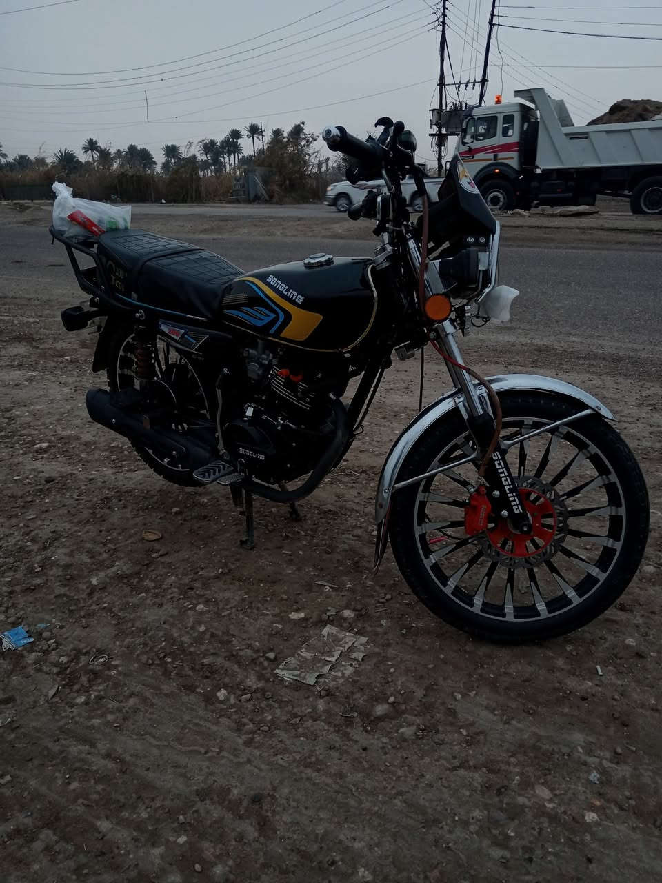 سلام عليكم دراجه 2026 تشغيل عن بعد كهربايات كوله شغاله ماكينه مامفتوحه خلاص مثل ماوضح كدامك بل مقطع وراق كامله كرتونيه مال شركه وهذا رقم صاحبه مكلف بل نشر شباب (***********)
