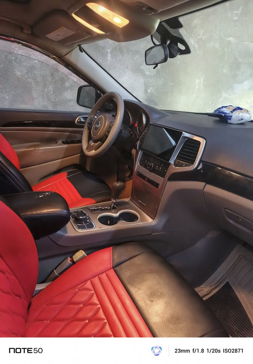 اللهم صلي على محمد وال محمد
السلام عليكم بيع أو مراوس

جيب كراند شيروكي وارد خليجي م2012  مكفوله من الضربه 

 شرط برغي ممفتوح بيها كل قطعها بلاد 

رقم بغداد مشروع وطني سنويه مجدده لغايه 2030 شرط التحويل مواصفات  شاشه تحكمات ستيرن تشغيل عن بعد مري شفط كشافات ضباب سلايد روف فتحه 4 بصمات ماوس وضعيات قيادة سبورت طين ثلجي فورويل تبريد قطعتين منضومه زنون كامله حساسات وبعد معروفه مواصفات لاريدو  

السيارة كامله مكمله من كلشي محرك وكير 3600   ويل 18 جديد حداده جديدة تبريد وتدفئه كله شغال 

 

 السيارة كلش جديدة ونصبه ونضافه احلى من الصور بهواي وتجي وتشوف بعينك للاستفسار الاتصال بالرقم 

***********

السعر186

مكان السيارة كربلاء
