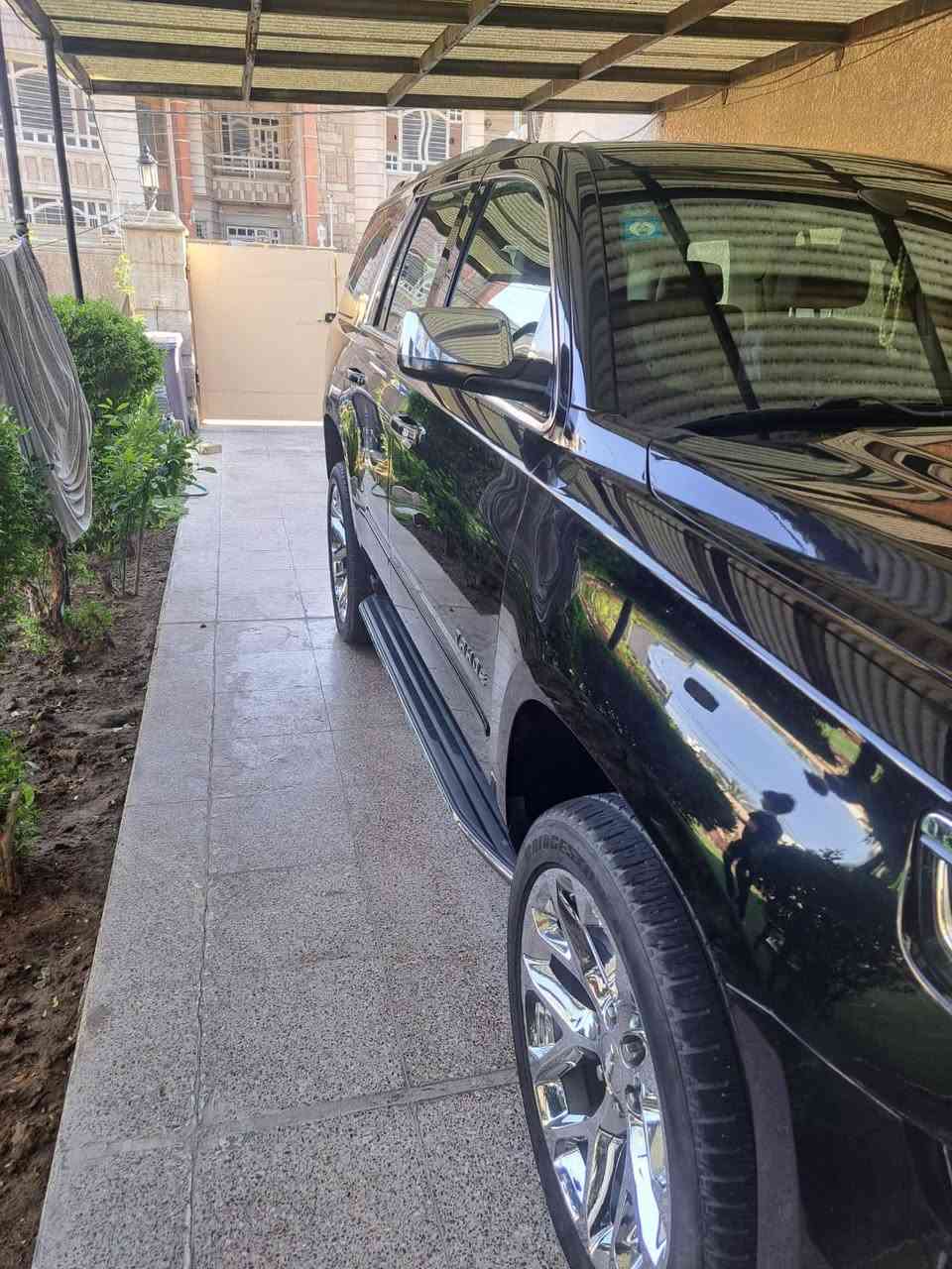 السلام عليكم تاهو فئه بريمير موديل ٢٠١٨ خليجي مكفول ماشية ٩٥ الف كيلو  فول مواصفات واحد على واحد
بدون نقص ورقم جديد سنويه بأسمي 
 السعر ٣٨٥ ورقه مكان السياره بغداد 
رقم تليفوني 
(***********)
