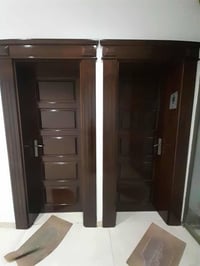 صباغ اخشاب • ابواب داخلية وخارجية • خدمة بالبيت