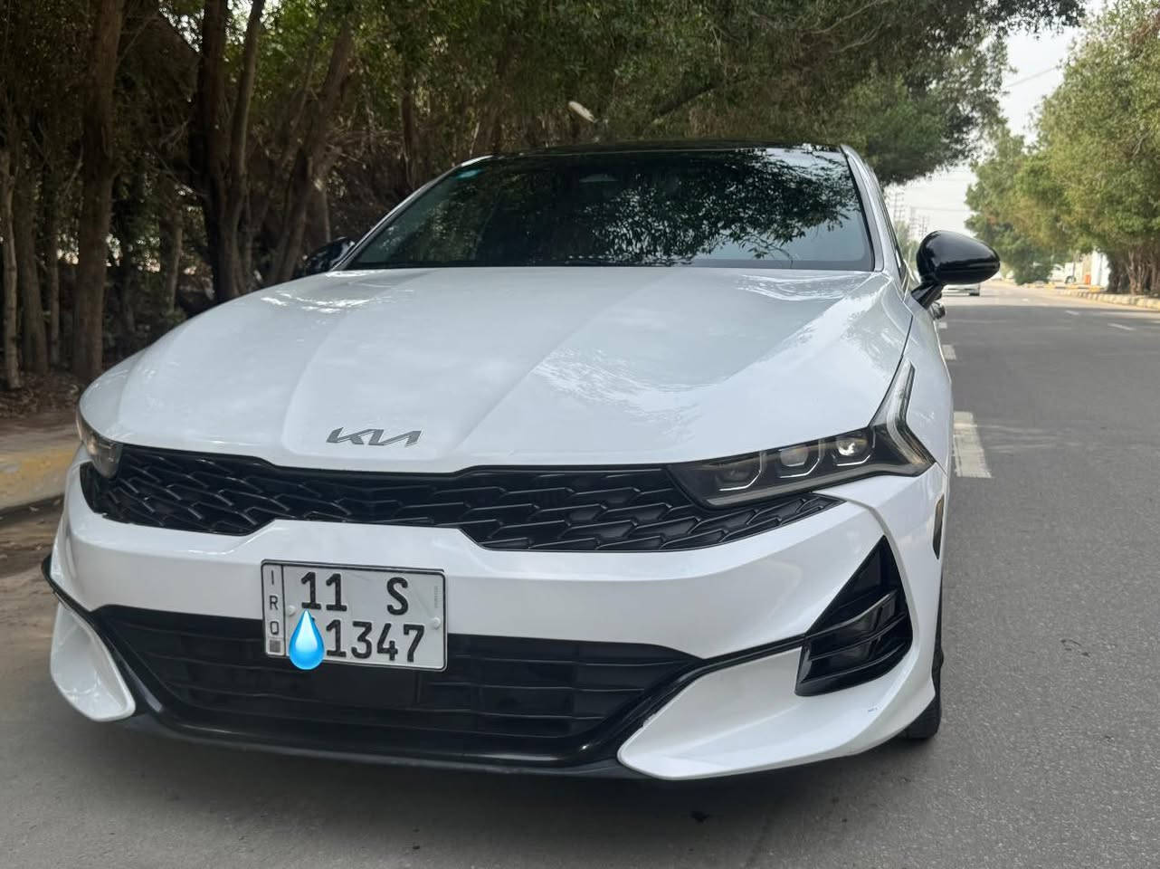 السلام عليكم كي فايف موديل 2022
مواصفات جي تي لاين فوول للاخير

1600 تيربو 

مواصفات 

بانوراما 

بصمة 

كشنات تدفئة 

استيرن تدفئة 

شحن هاتف لاسلكي 

قياده ذاتيه ؏ الخطوط السريعه

هاند بريك بصمة

تشغيل عن بعد 

مثبت سرعه 

نضام ABS

مانع انزلاق حساس أطارات 

بك لايت ليد

شاشة

كامره دواره

رادار جانبيه

مراقبة النقطة العمياء

رادار الخطوط البيضاء 

اشاير بالمري 

كشنات جلد احمر

مقعد للسائق قابل للتعديل كهربائياً

لايتات ‏3 عدسات 

نضام قياده أيكو + سبورت +سمارت +نورمال

بلوتوث + aux + usb

فول تحكم ستيرن

كير أوتو + عادي

ئوتو بريك 

‏ ‏الخريطة

ستيرن حرف. Led D +  زينون

توقف ذاتي عند الرجوع

صندوك بصمه

‏AUTO HOLD

مصابيح خلفية LED

حادث موضح بلصور جانبي صطحي بدون دواخل بجم كبس معمره تعمير شركه بلاد والصور تشهد رقم بغداد معوقين تنفك نهاية السنه صاحب السنويه ولد شاب الف وكاله يسوي ام الباركود عامه 

مكان السياره :النجف الاشرف
رقم الهاتف :***********
السعر :175 $
