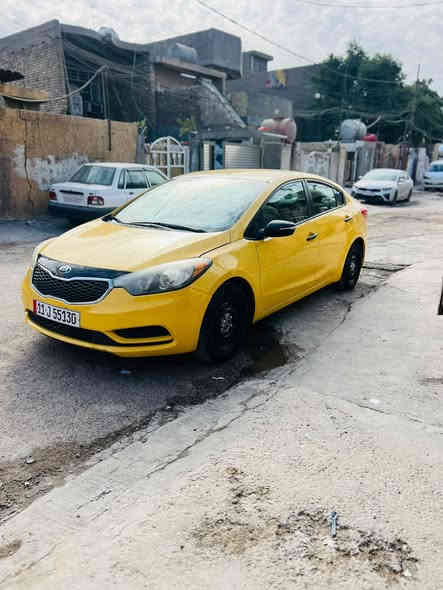 سلام عليكم للبيع كيا فورتي موديل 2015 محرك دوش خير من الله سياره حادثها بنيد وجاملغات الاماميه ثنين كشنات جدد صدرها جديد رقم دولي هزه جديده سياره مكانها بغداد الكماليه سعر شده وبيها مجال رقم هاذ تصل وتعال كلبها وتدلل ‭0770 529 9601‬
