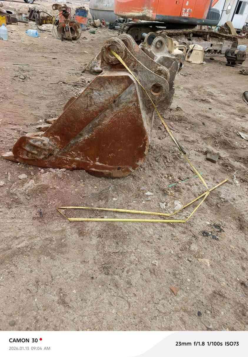 كيله، حفار، ٣٥٠عرض ١٣٠بلاديه، بوش، مابيه كسر، ولا لحيم رقم ***********اسيا، ***********
