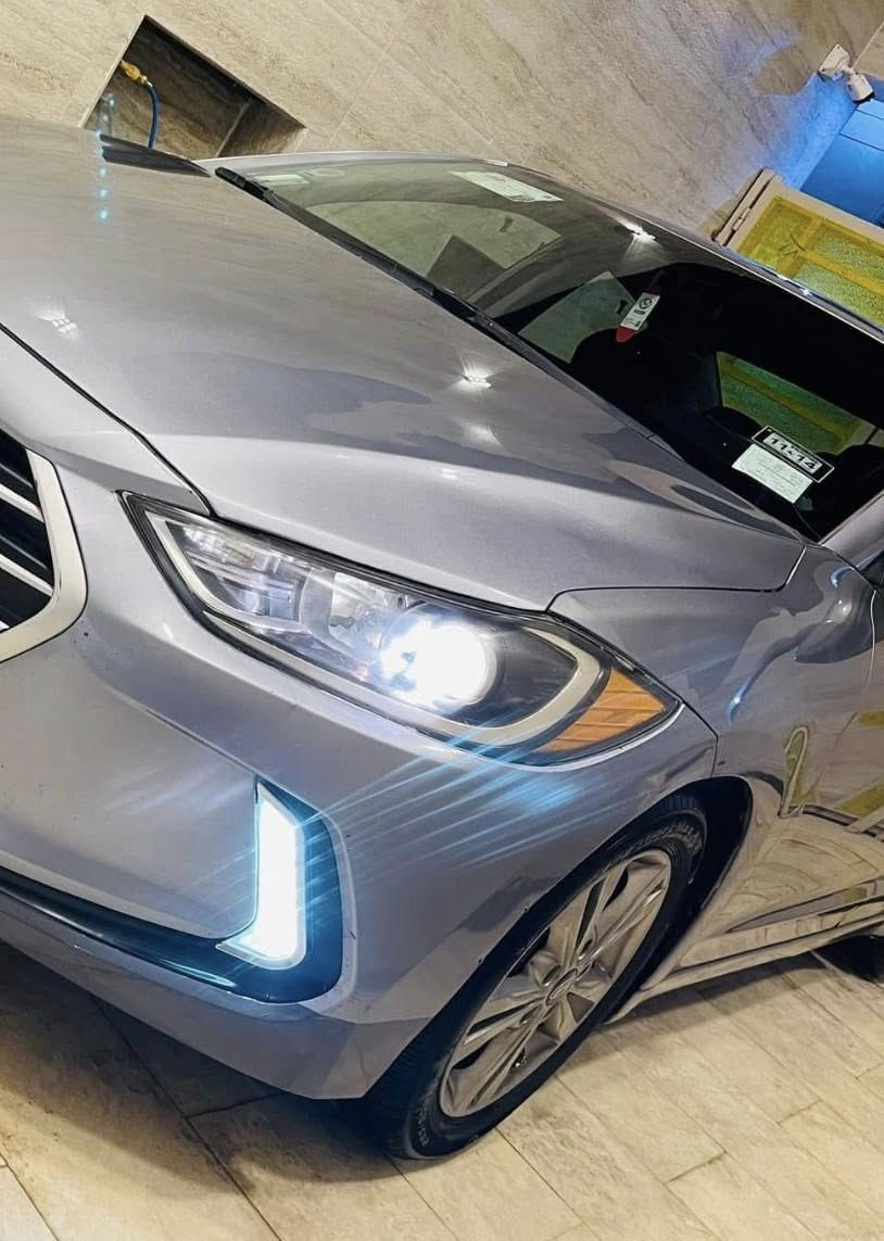 النتره امريكي موديل ٢٠١٧ رقم بغداد 
حادثها  جاملخ خلفي قبق جنطه صور الحادث مع الصور. بدون ارباك بدون دواخل 
مكينه 2000 دوش 
كير ومكينه شرط كفاله 
فول مواصفات 1/1
بصمه ونضام ترحيب عند الاقتراب 
ماشيه 75 الف 
سلايت فتحه 

بلوجكتر لد 
رادارات جانبيه ونقطه عمياء 
هيتر كشنات 
مود درايف ٣ انضمه قياده 
تبريد بيانو مناخين منفصل 
صندوك ذكي يفتح عند الاقتراب 
مانع انزلاق 
فول تحكم ستيرن 
مرايه وسطيه اوتودم 
شاشه كبيره ابل كار نضام ملاحه 
كامره دواره 
السياره كلشي مناقصها ابد

تبريد ثلج
مكاني بغداد الكرخ  
السعر 130 وبيها مجال
***********
