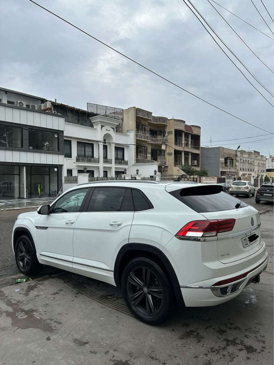 Vw atlas cross sport v6 se rline 
سەیارەکە ٦ پستنە،فوول مواسەفاتە se rline ,چاملغو بستەک دەرکەی بۆیاخە بێ ژۆرێ دوجێی گچکەی پیدیئارە،گێروو مەکینە بەشەرتە،٦٥میل رۆیشتوە
0,7,5,0,4,6,7,8,5,7,5 رقم 

رقم شانسی1V2RE2CA1MC216063 أربيل, العراق
