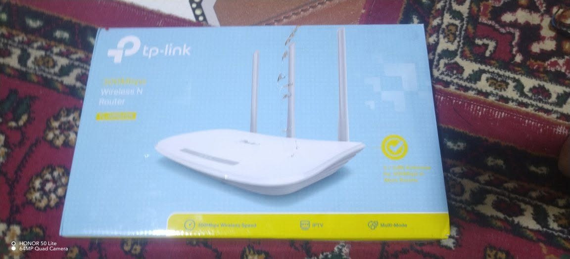 بلي 2  اصلي باب الاول

 فلاش بي العاب حلوات

يده وحده  سعره 35 وبي مجال شي قليل

 
روتر استخدام شهر واحد كامل ملحقاته سعره 25 وبي مجال مكاني بعقوبه تحرير ***********
