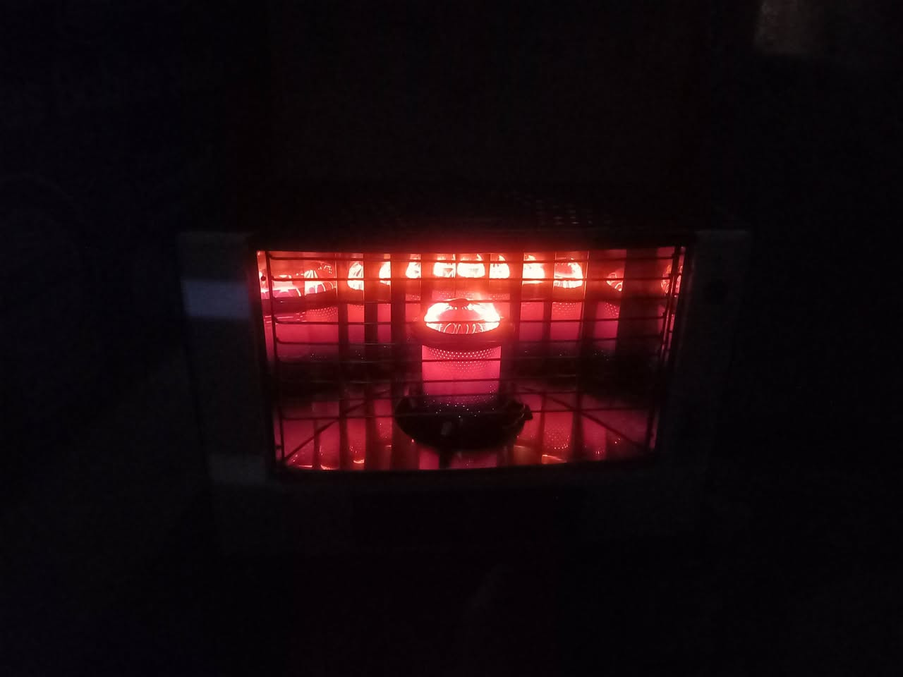 صوبه عشتار البيع عنوان مدينة الصدر وره كراج داخل سعر ٧٥هاتف ***********
