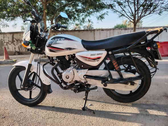 بوكسر ٢٣ نازله ٢٥ ماشيه ١٦ الف استخدام شخصي ما تعبانه بعدهه ع وظع الشركه مرقم بغداد انكليزي تحون مباشر السعر مليونين ونص 2.500.000 قفل بدون عمله 
بغداد الصرافه هاتف ***********
